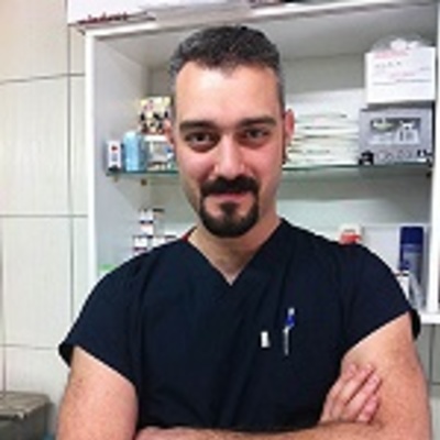 Veteriner Hekim Boran  Özvarış Ümitköy Vet Complex Veteriner Kliniği Ankara