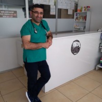 Veteriner Hekim Serkan  Yüksel Dünya Veteriner Kliniği İstanbul